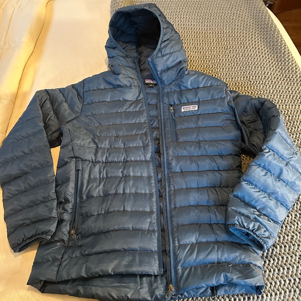 Patagonia down sweater jacket Men’s sz M
